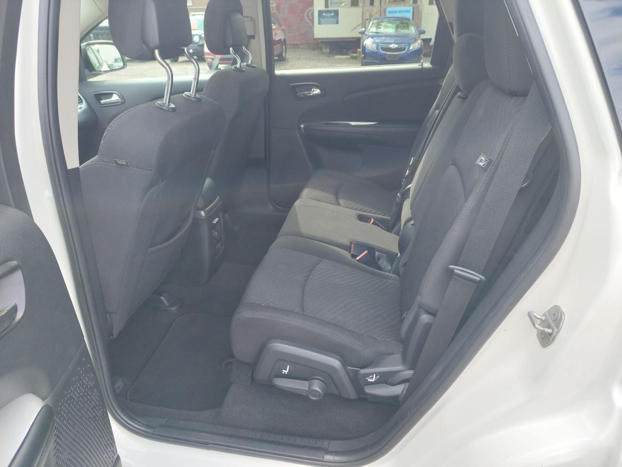 2015 Dodge Journey SXT - Photo #12