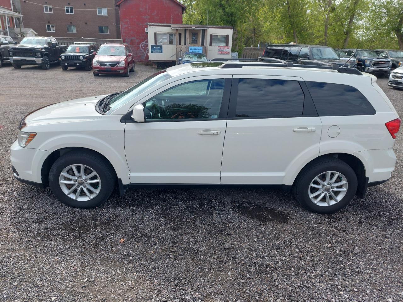 2015 Dodge Journey SXT - Photo #2