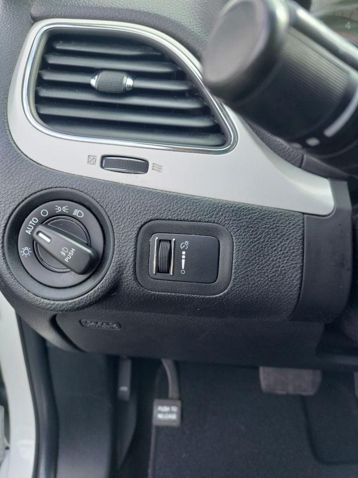 2015 Dodge Journey SXT - Photo #15