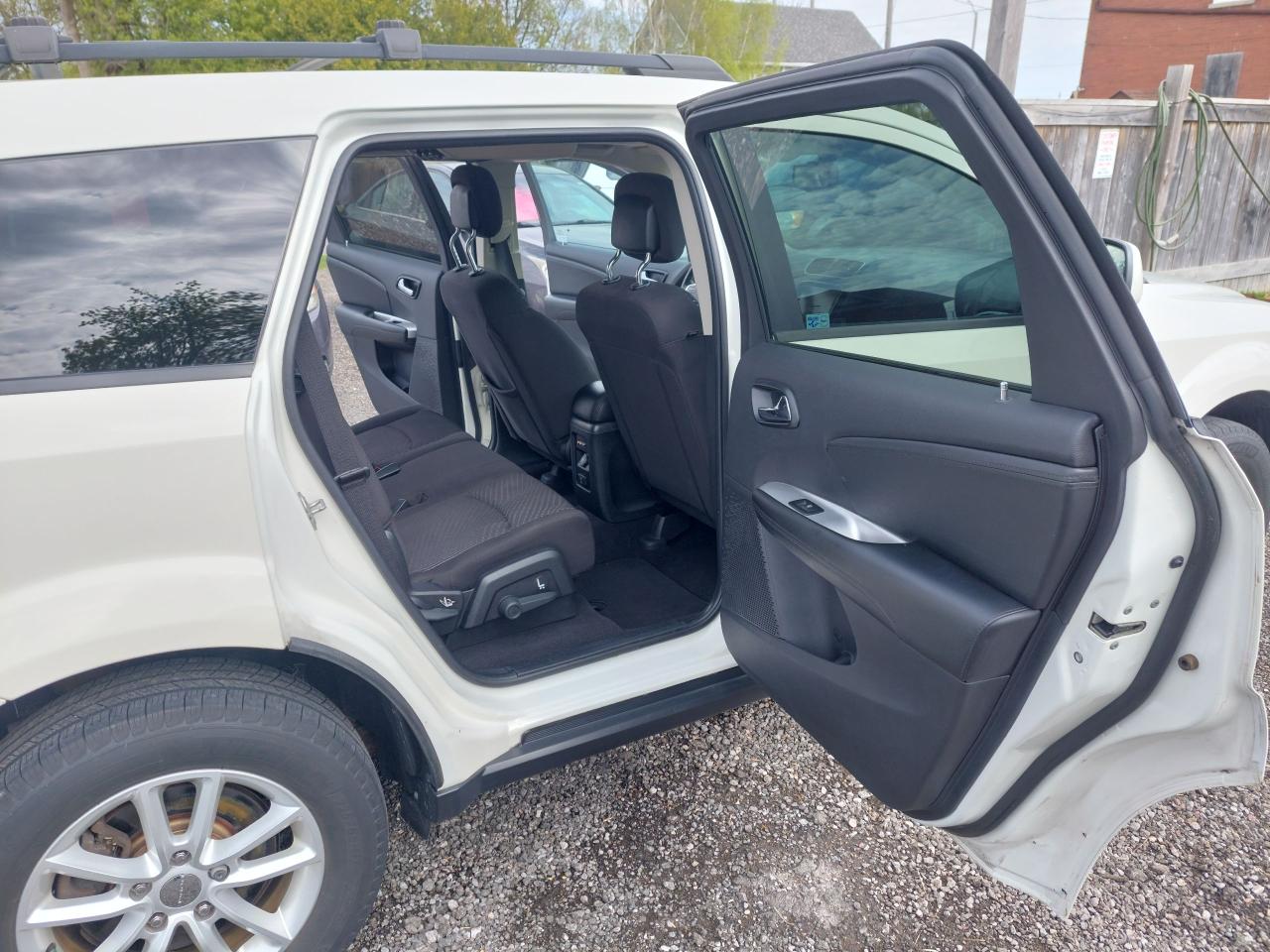 2015 Dodge Journey SXT - Photo #18
