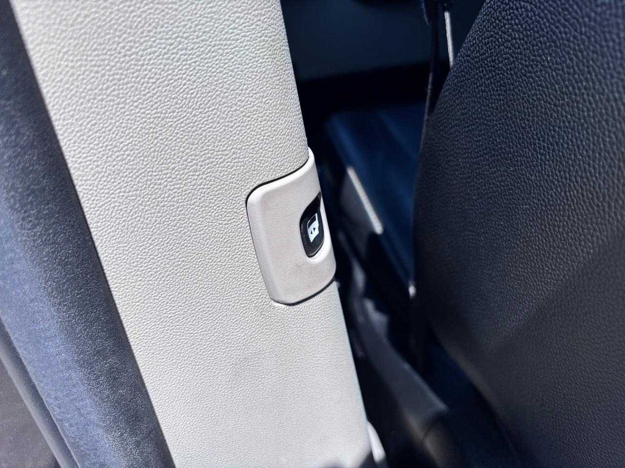 2019 Dodge Grand Caravan LOADED STOW N GO LOW KM - Photo #18