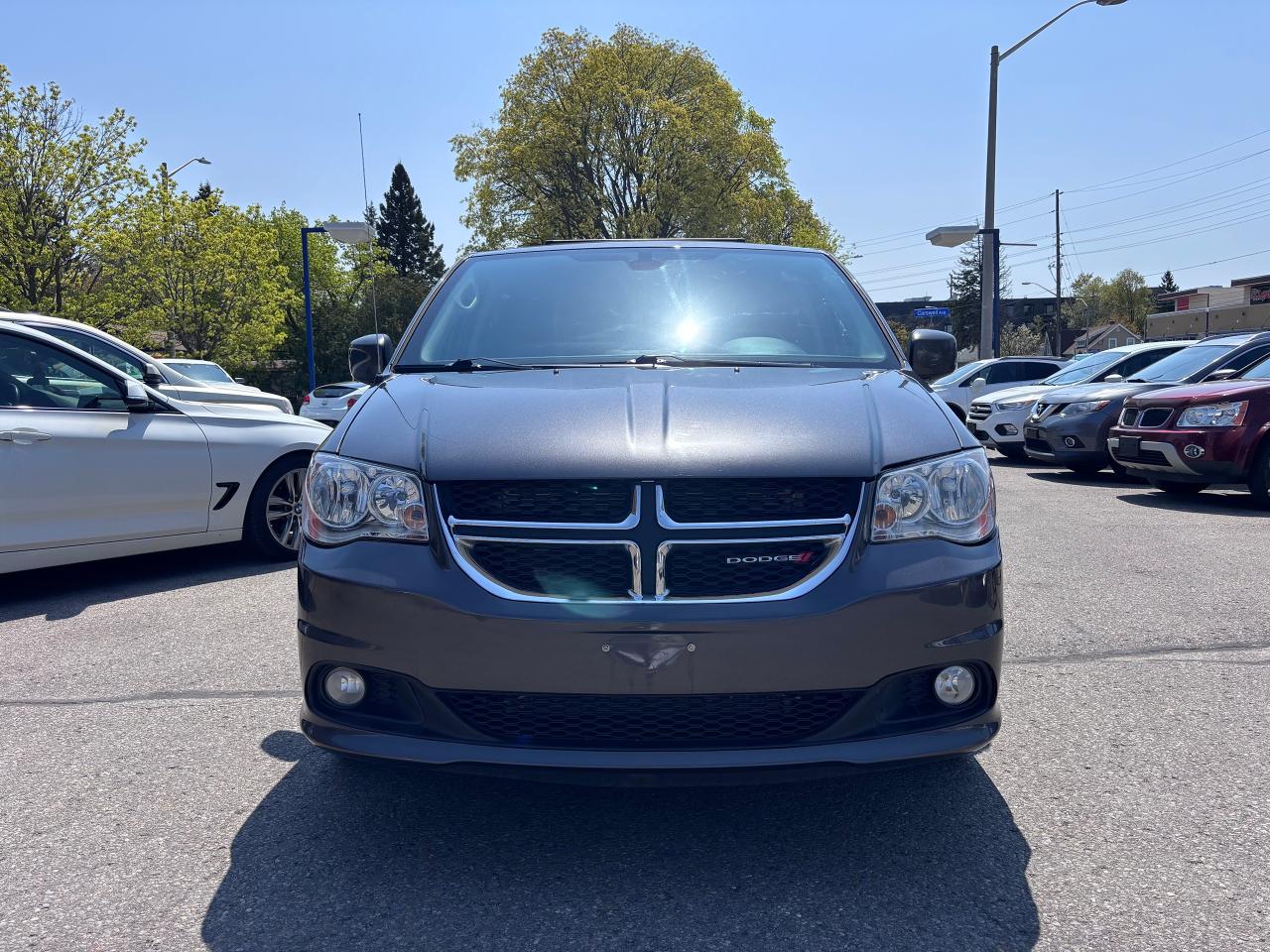 2019 Dodge Grand Caravan LOADED STOW N GO LOW KM - Photo #5