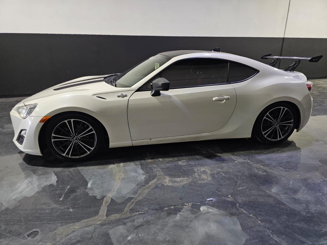 2015 Scion FR-S  - Photo #2