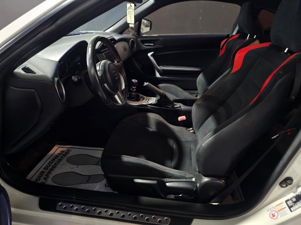 2015 Scion FR-S  - Photo #9