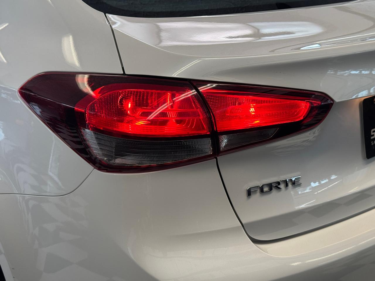 2018 Kia Forte LX+New Tires+Camera+ApplePlay+CLEAN CARFAX Photo
