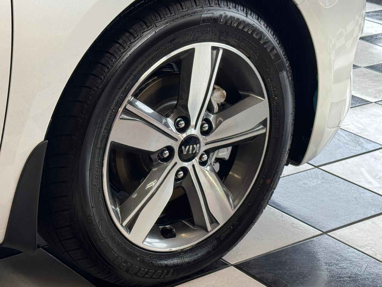 2018 Kia Forte LX+New Tires+Camera+ApplePlay+CLEAN CARFAX Photo