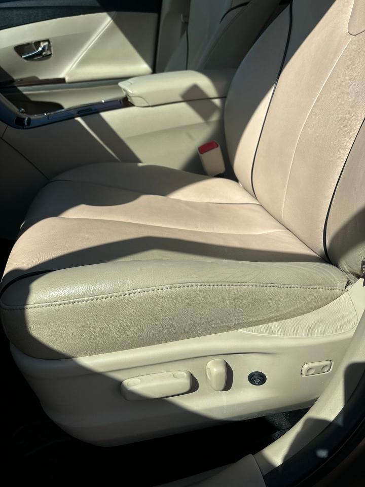 2013 Toyota Venza LE - Photo #12