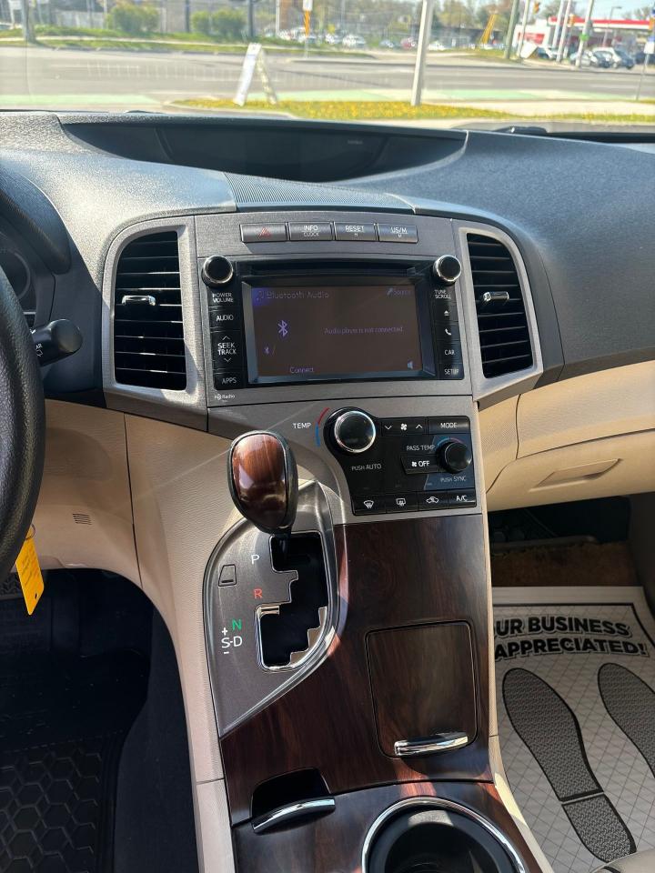 2013 Toyota Venza LE - Photo #17
