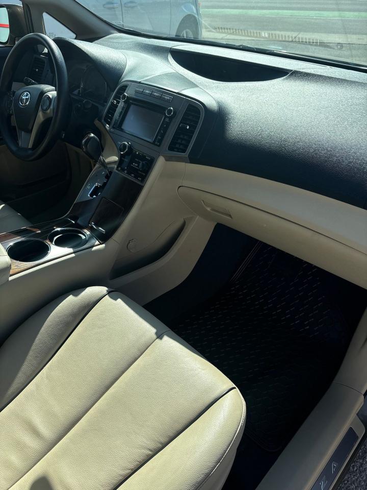 2013 Toyota Venza LE - Photo #21