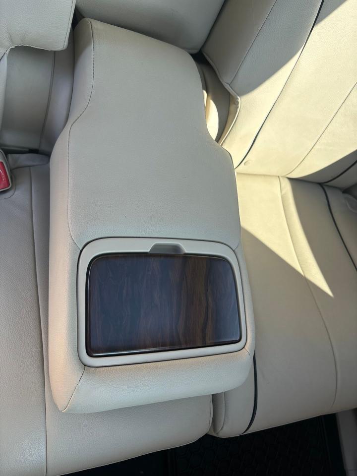 2013 Toyota Venza LE - Photo #23