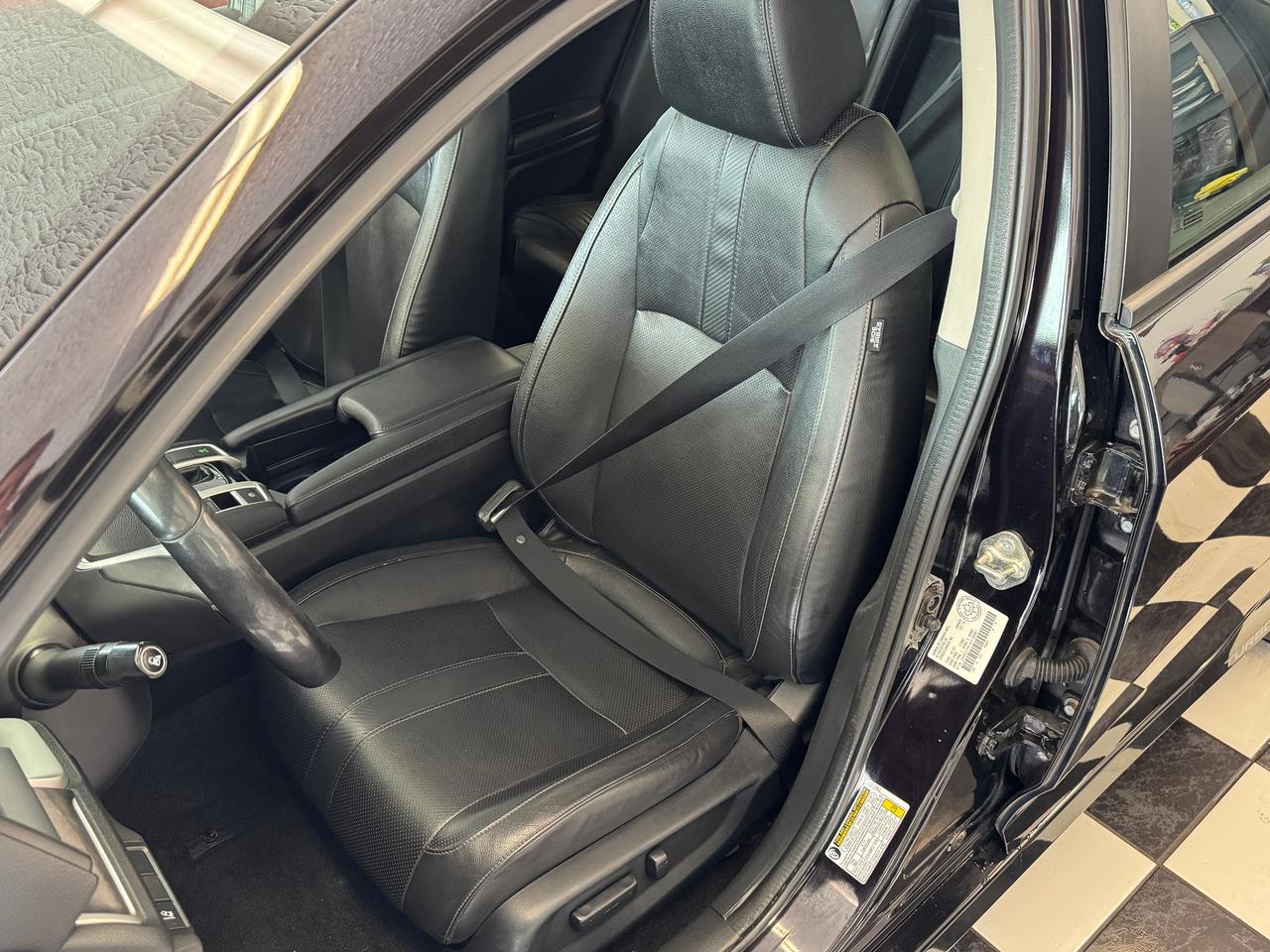 2017 Honda Civic Touring+Adaptive Cruise+Lane Keep+Roof+RemoteStart Photo