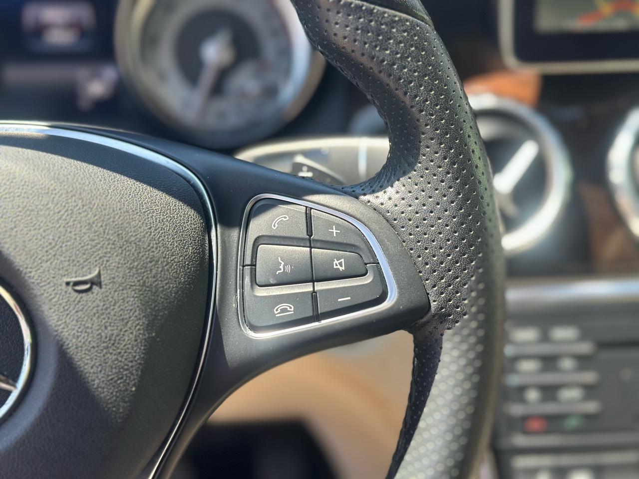 2017 Mercedes-Benz GLA GLA 250 - Photo #11