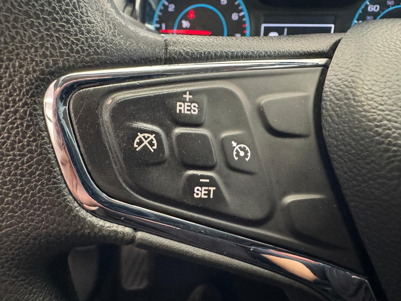 2017 Chevrolet Cruze LT+Camera+ApplePlay+New Tires+Remote Start Photo
