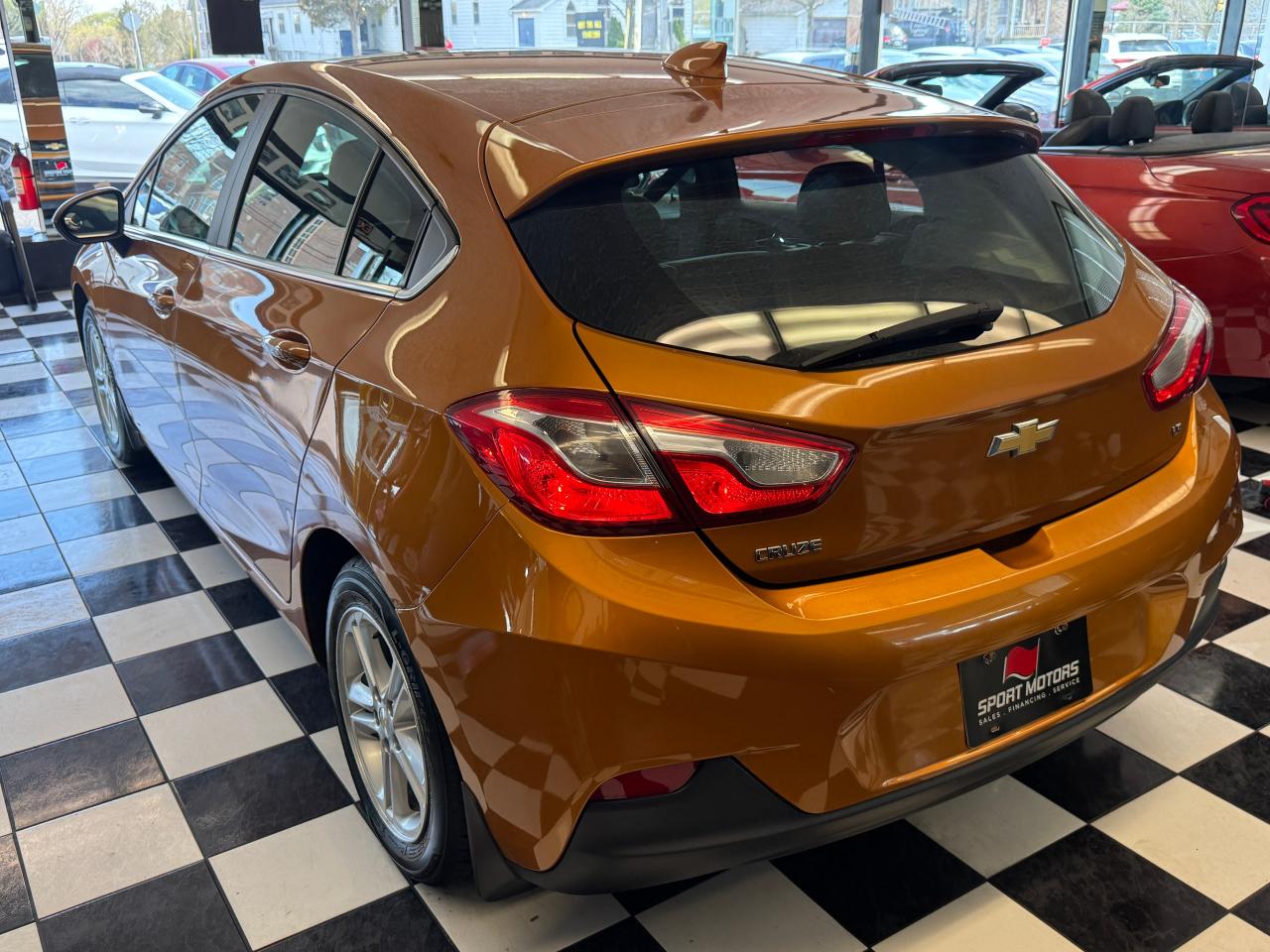 2017 Chevrolet Cruze LT+Camera+ApplePlay+New Tires+Remote Start Photo3