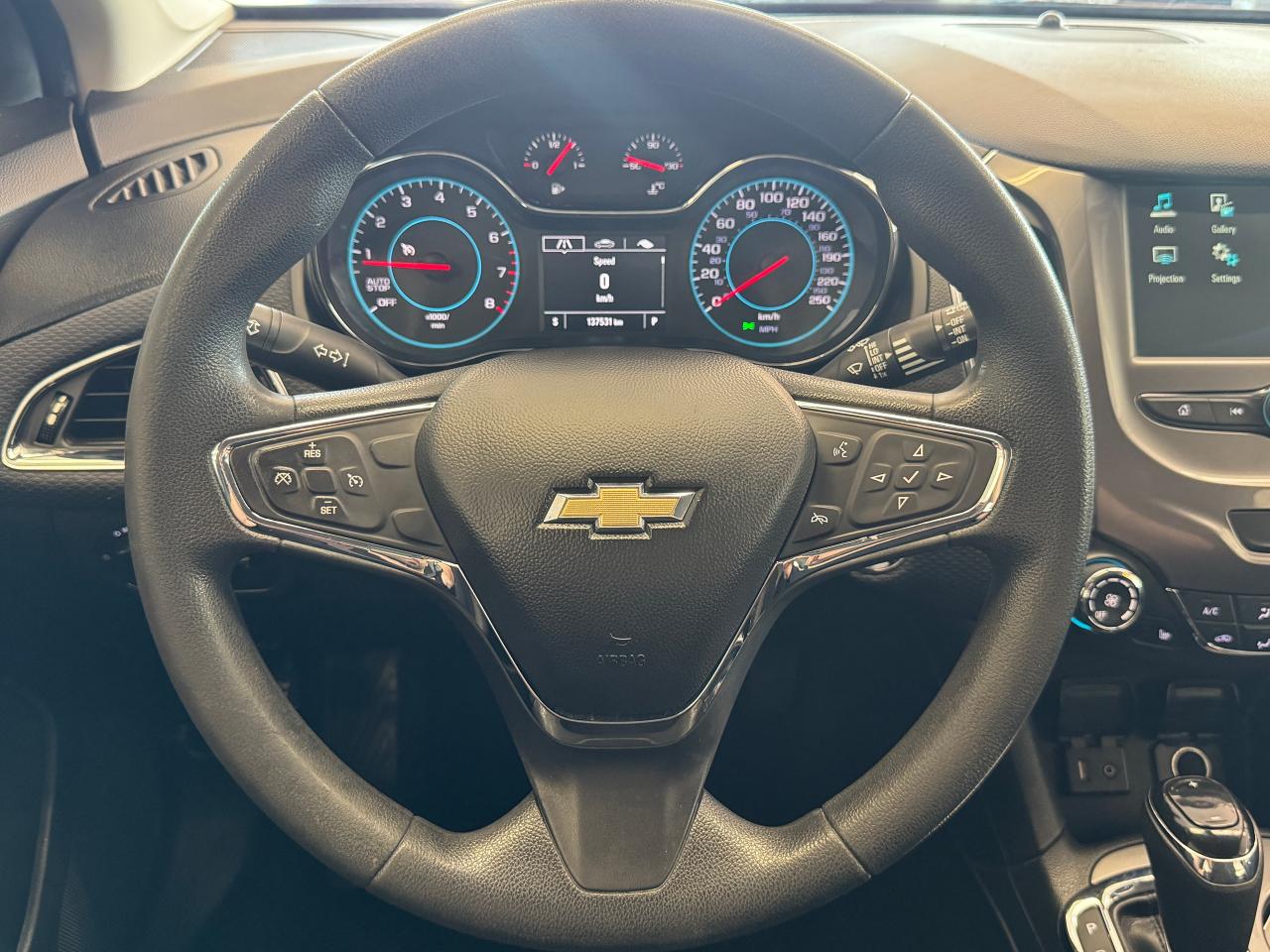 2017 Chevrolet Cruze LT+Camera+ApplePlay+New Tires+Remote Start Photo