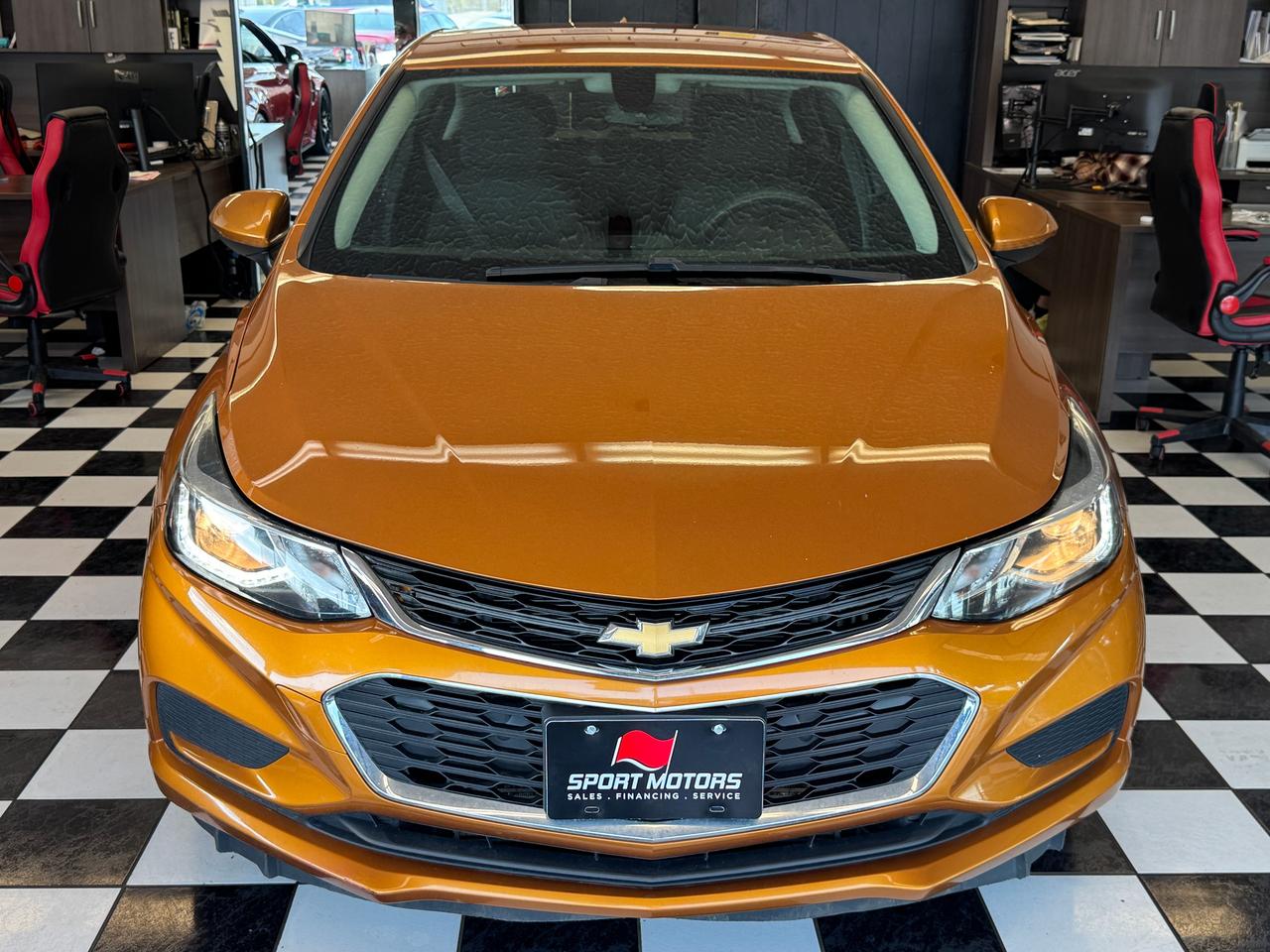 2017 Chevrolet Cruze LT+Camera+ApplePlay+New Tires+Remote Start Photo