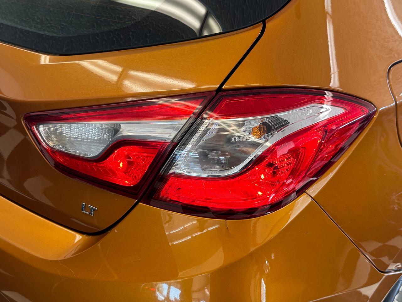 2017 Chevrolet Cruze LT+Camera+ApplePlay+New Tires+Remote Start Photo