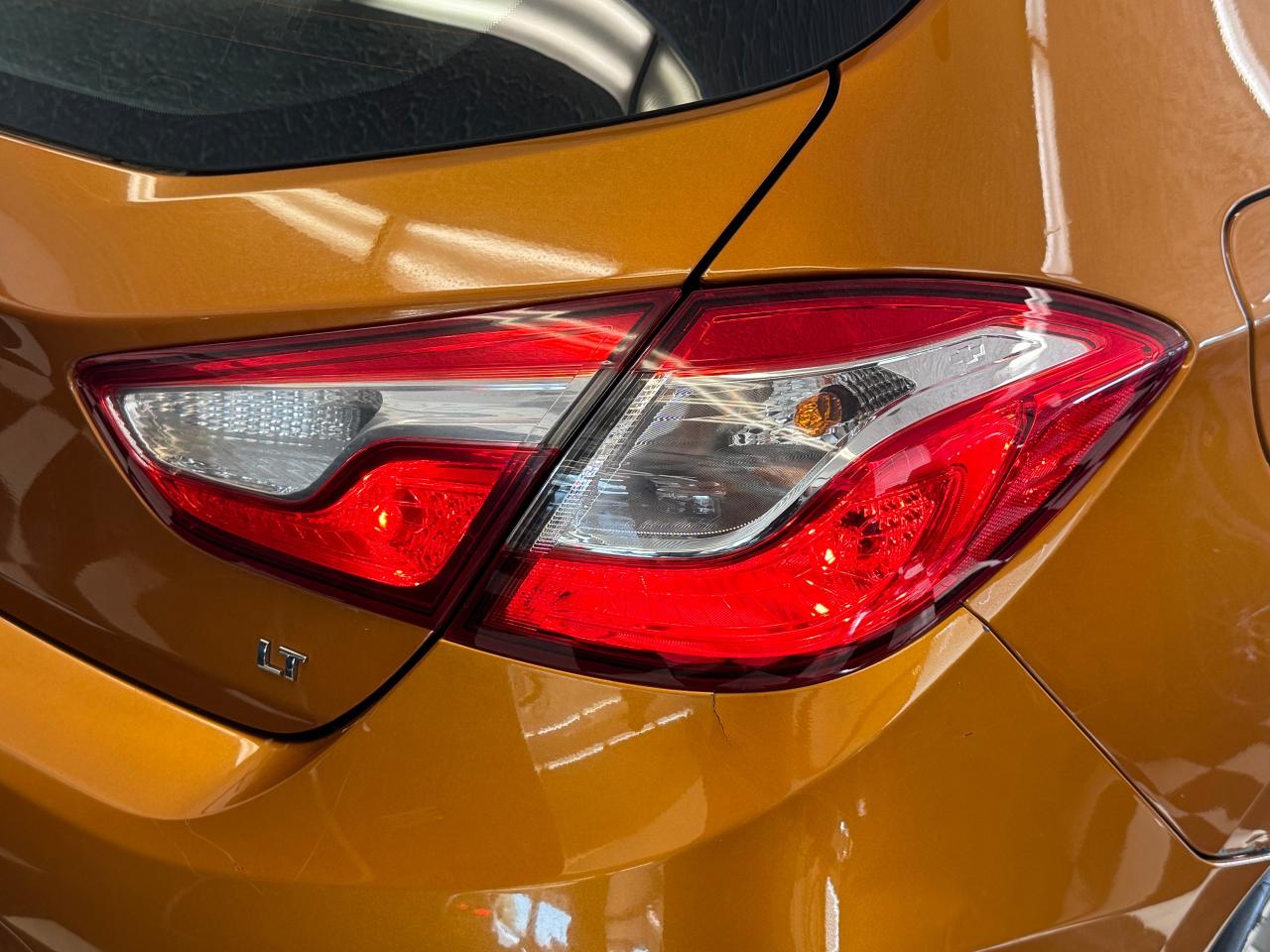 2017 Chevrolet Cruze LT+Camera+ApplePlay+New Tires+Remote Start Photo
