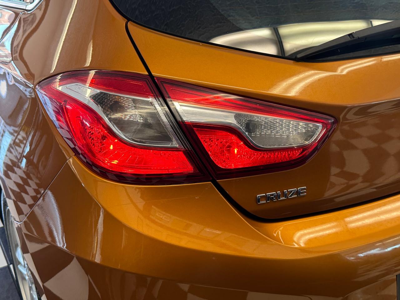 2017 Chevrolet Cruze LT+Camera+ApplePlay+New Tires+Remote Start Photo
