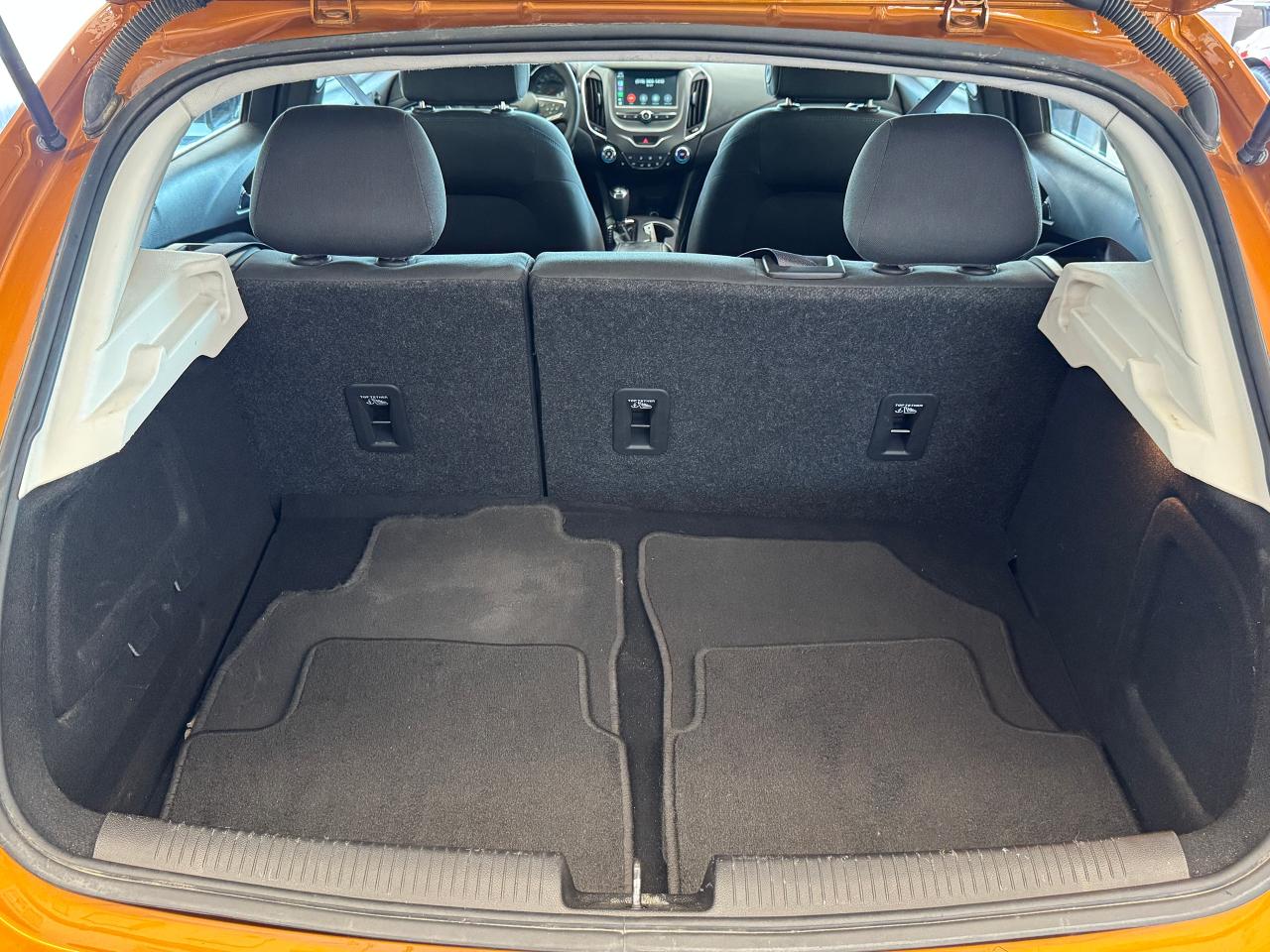 2017 Chevrolet Cruze LT+Camera+ApplePlay+New Tires+Remote Start Photo