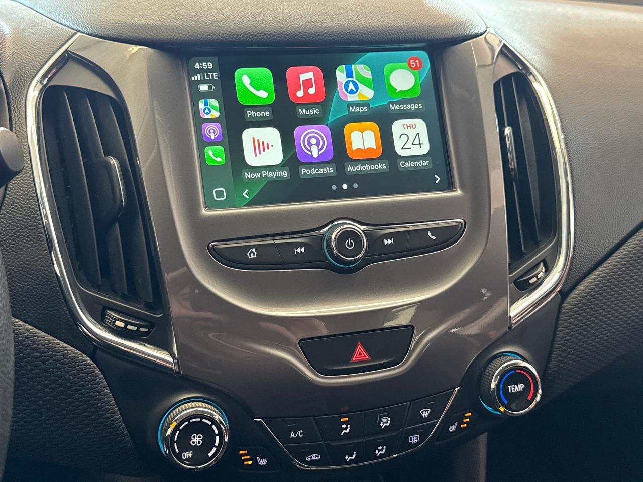 2017 Chevrolet Cruze LT+Camera+ApplePlay+New Tires+Remote Start Photo