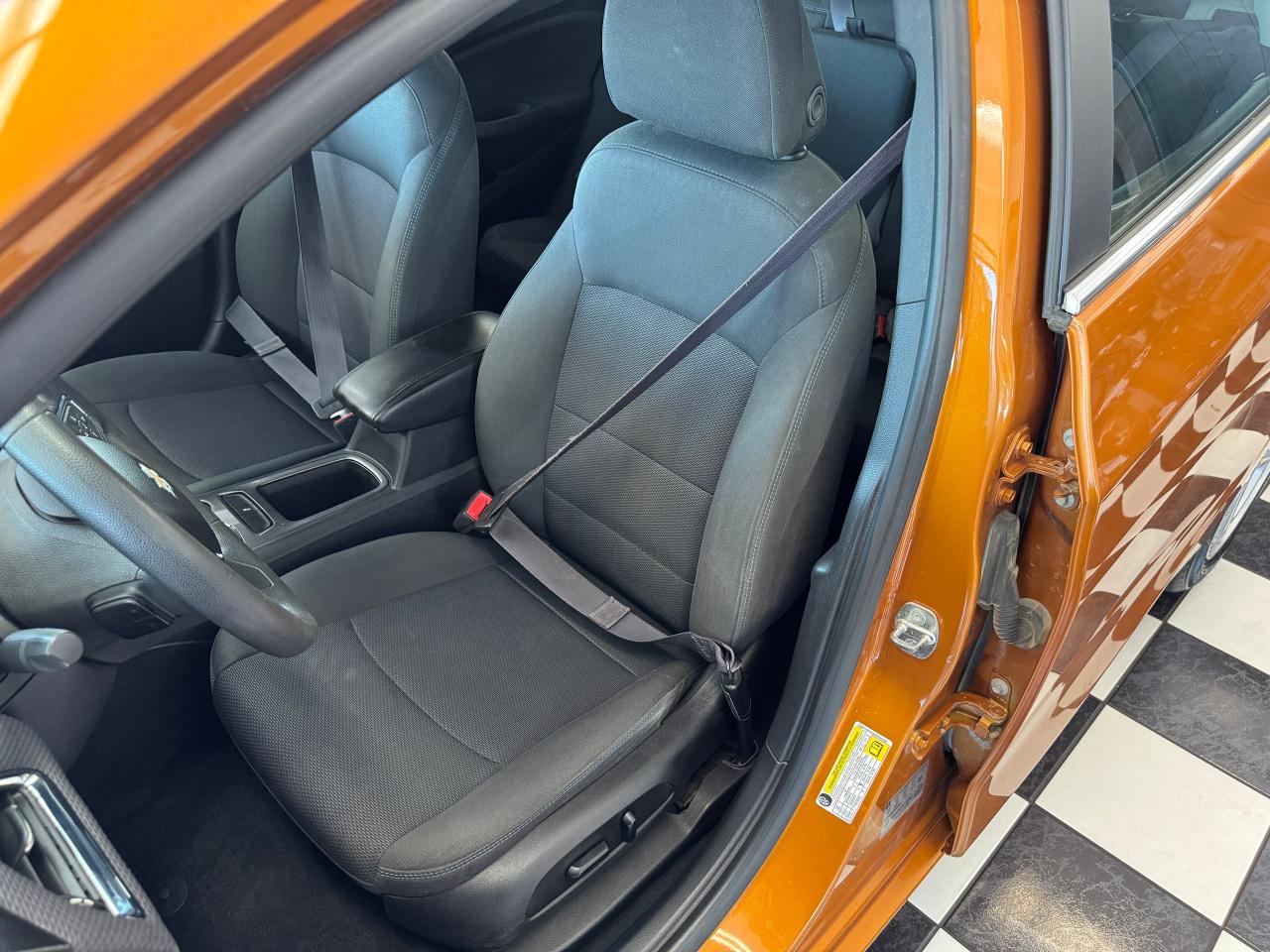 2017 Chevrolet Cruze LT+Camera+ApplePlay+New Tires+Remote Start Photo