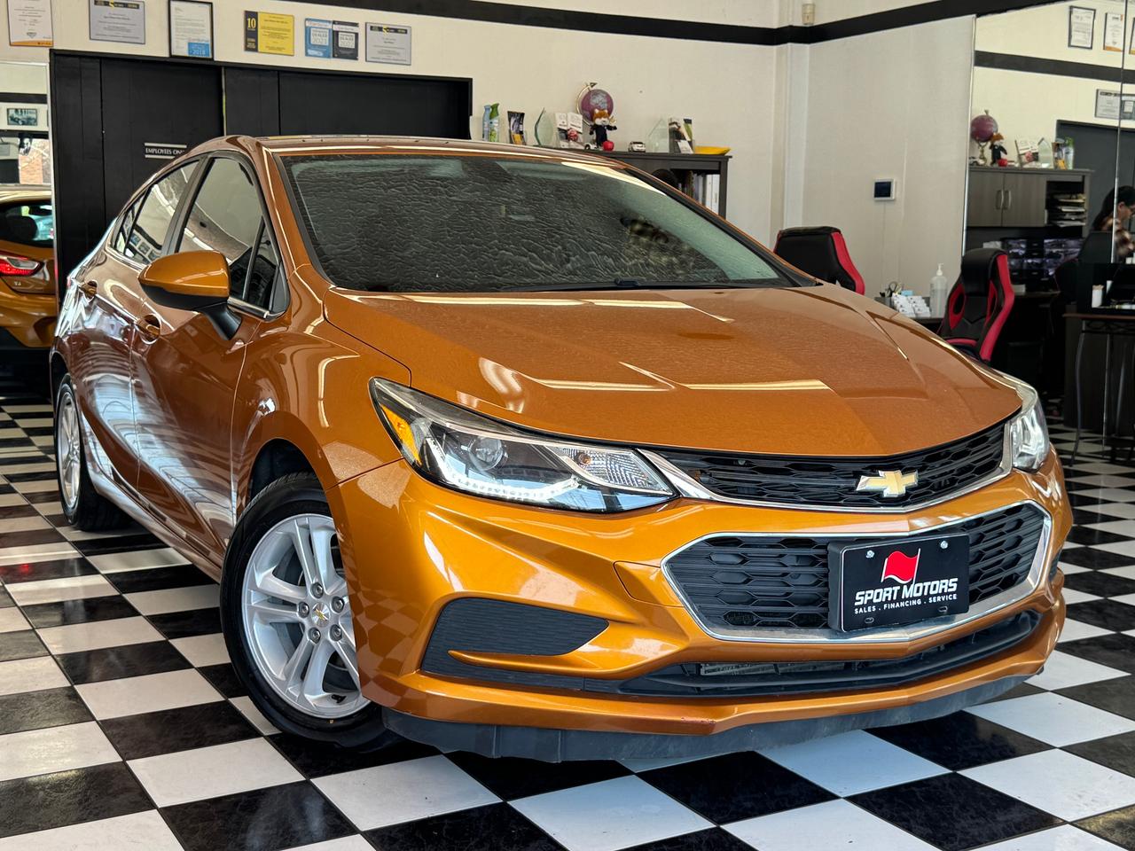 2017 Chevrolet Cruze LT+Camera+ApplePlay+New Tires+Remote Start Photo