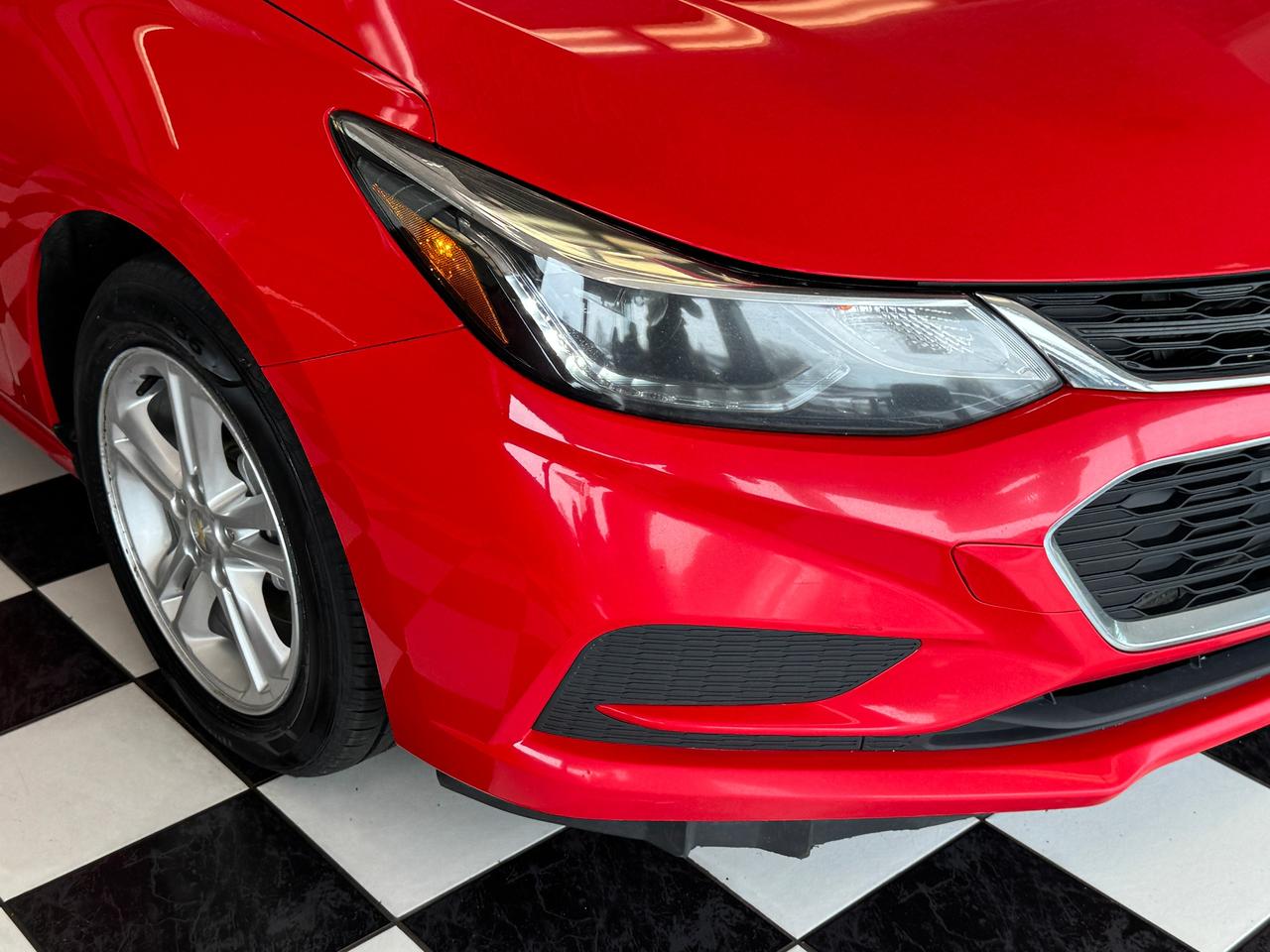 2018 Chevrolet Cruze LT+New Tires+Camera+Remote Start+CLEAN CARFAX Photo