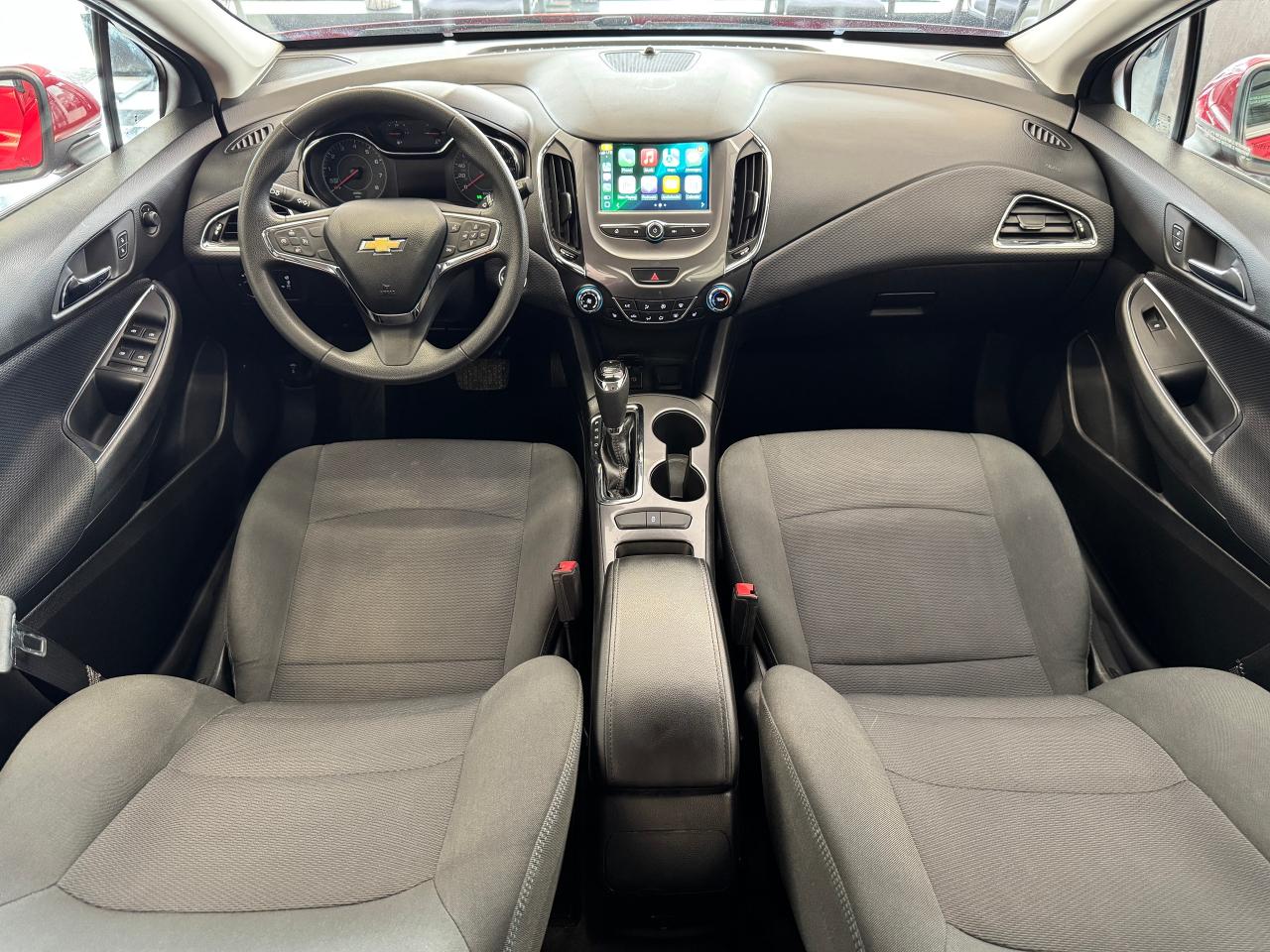 2018 Chevrolet Cruze LT+New Tires+Camera+Remote Start+CLEAN CARFAX Photo1