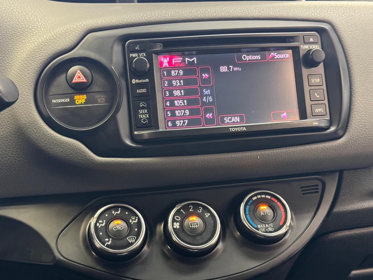 2017 Toyota Yaris LE+Lane Departure+Collision Alert+Camera+Tinited Photo