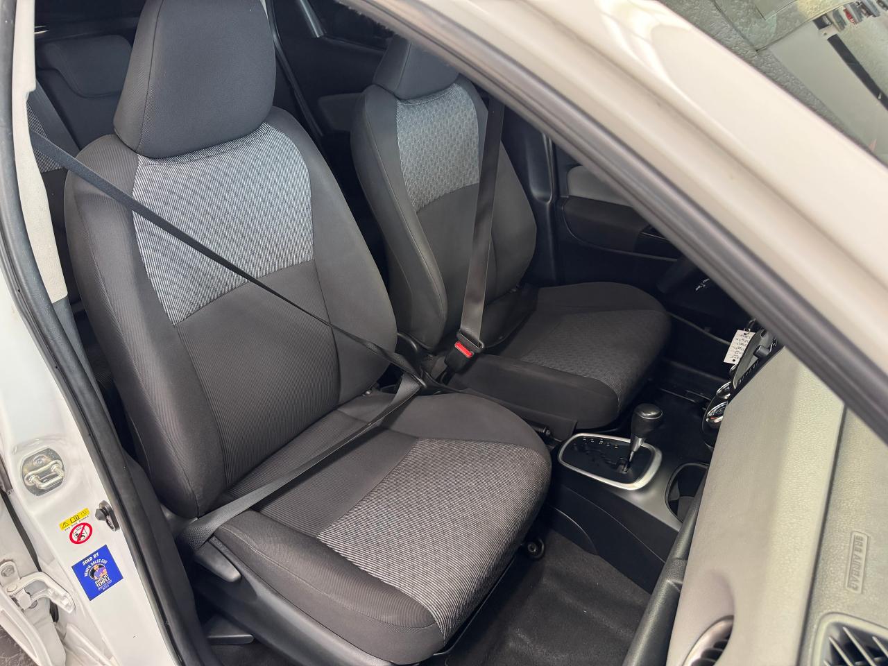 2017 Toyota Yaris LE+Lane Departure+Collision Alert+Camera+Tinited Photo