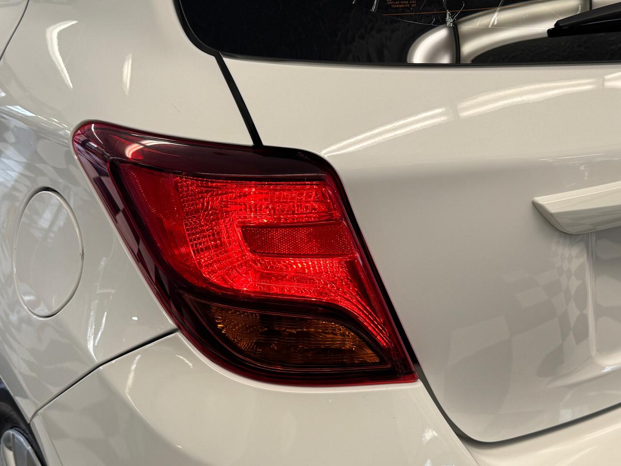 2017 Toyota Yaris LE+Lane Departure+Collision Alert+Camera+Tinited Photo
