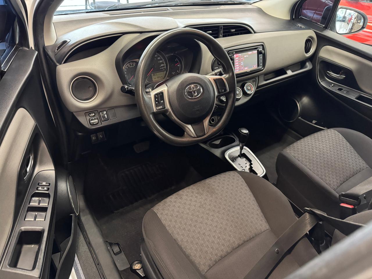 2017 Toyota Yaris LE+Lane Departure+Collision Alert+Camera+Tinited Photo