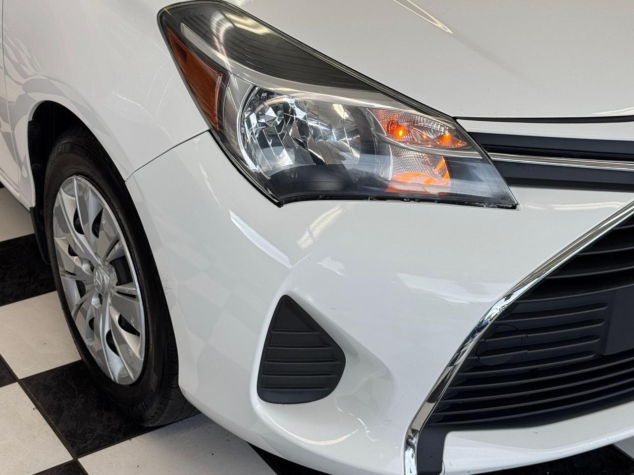 2017 Toyota Yaris LE+Lane Departure+Collision Alert+Camera+Tinited Photo