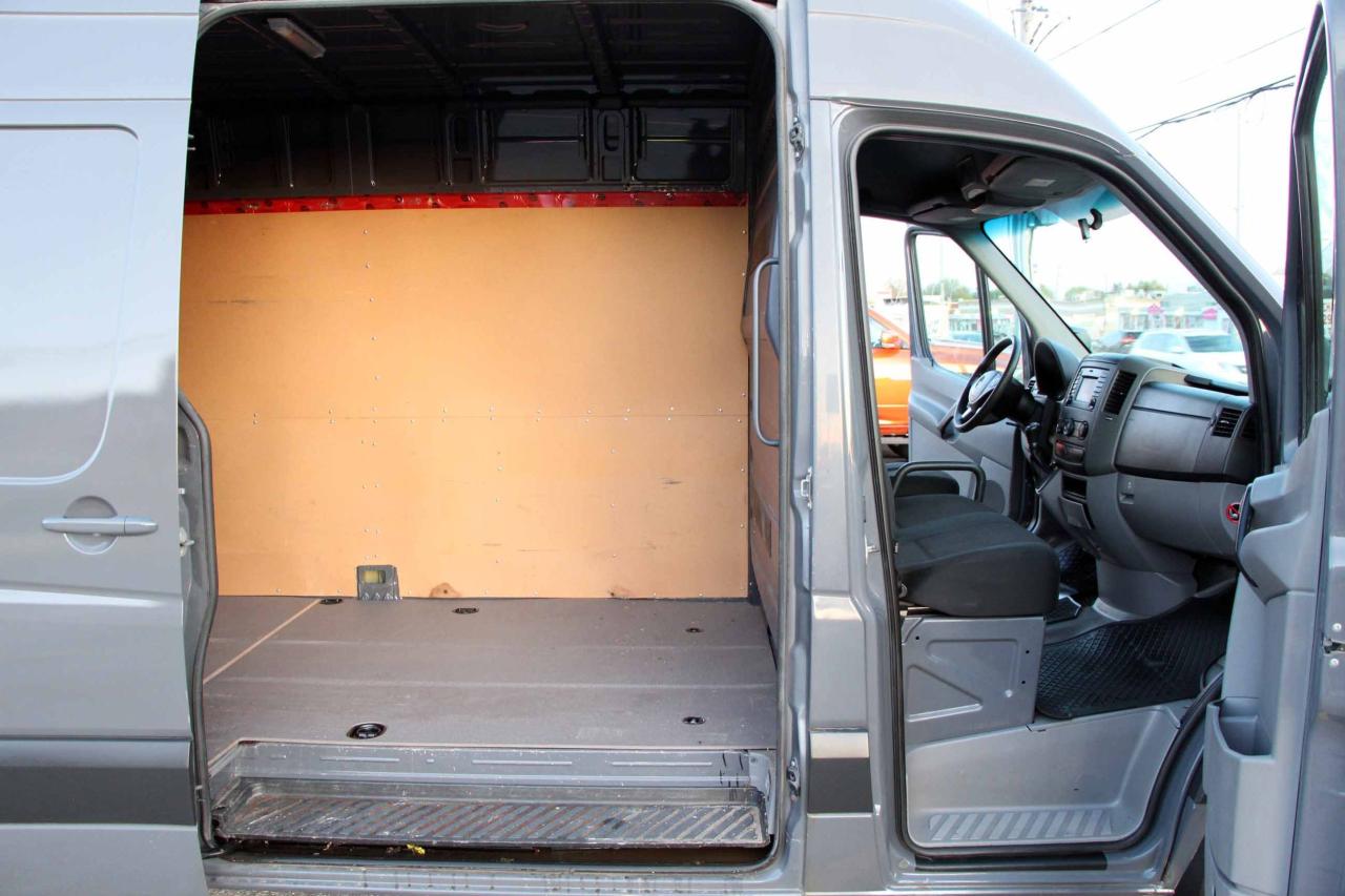 2017 Mercedes-Benz Sprinter 2500 170" - Photo #11