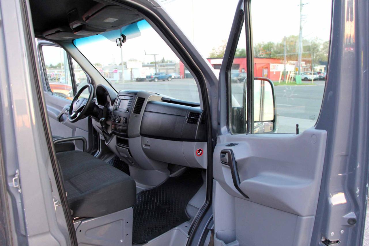 2017 Mercedes-Benz Sprinter 2500 170" - Photo #13
