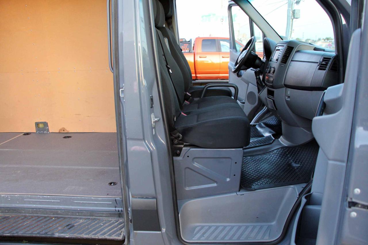 2017 Mercedes-Benz Sprinter 2500 170" - Photo #14
