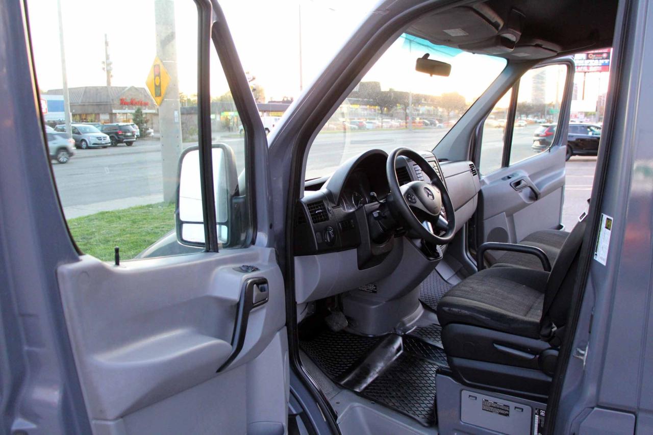 2017 Mercedes-Benz Sprinter 2500 170" - Photo #15