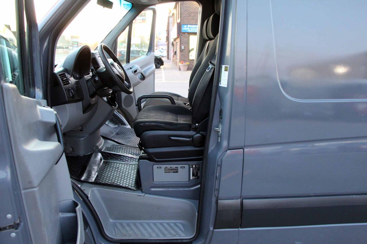 2017 Mercedes-Benz Sprinter 2500 170" - Photo #16