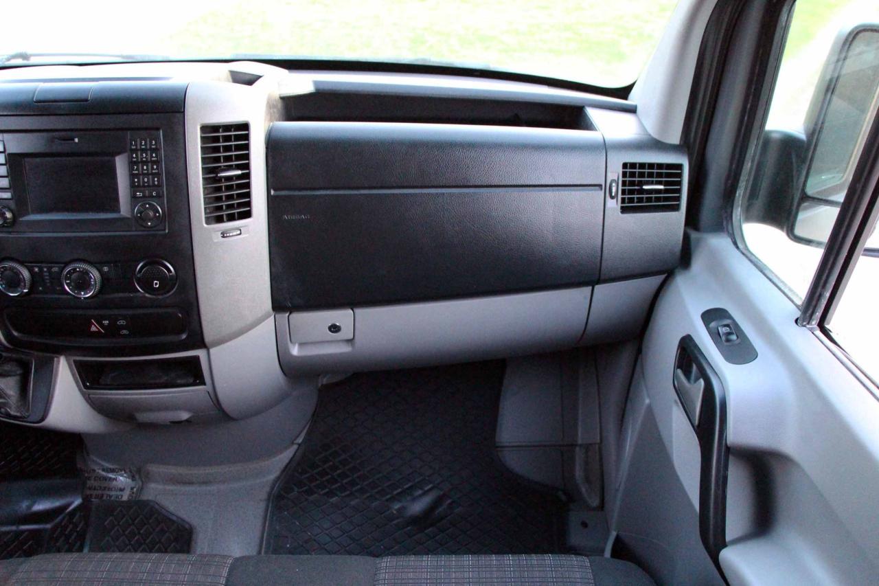 2017 Mercedes-Benz Sprinter 2500 170" - Photo #17