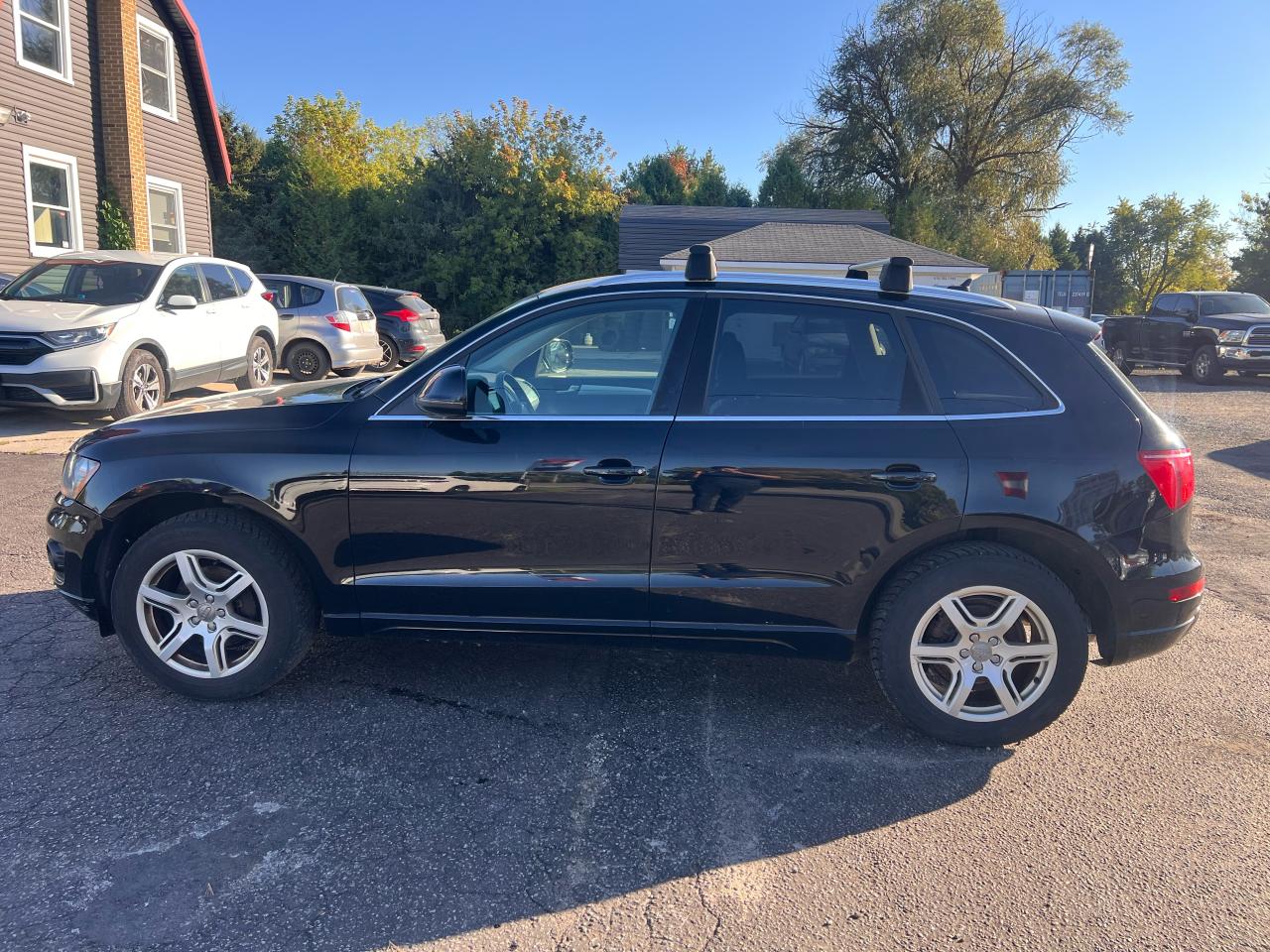 2010 Audi Q5 quattro 3.2L Photo16