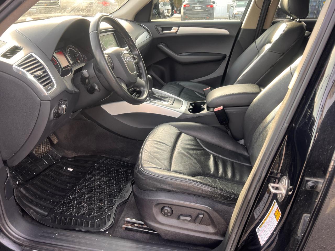 2010 Audi Q5 quattro 3.2L Photo41