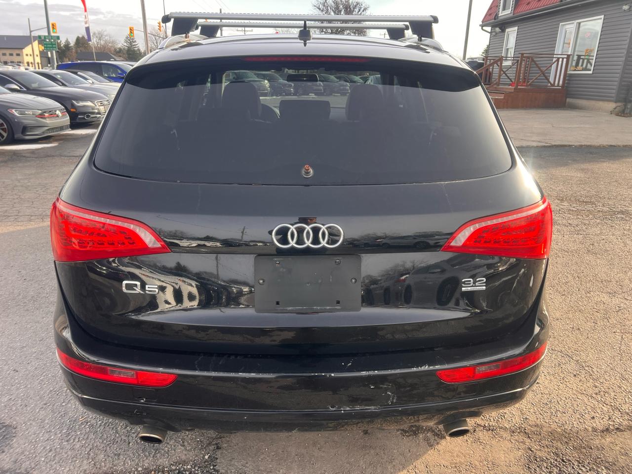 2010 Audi Q5 quattro 3.2L Photo33