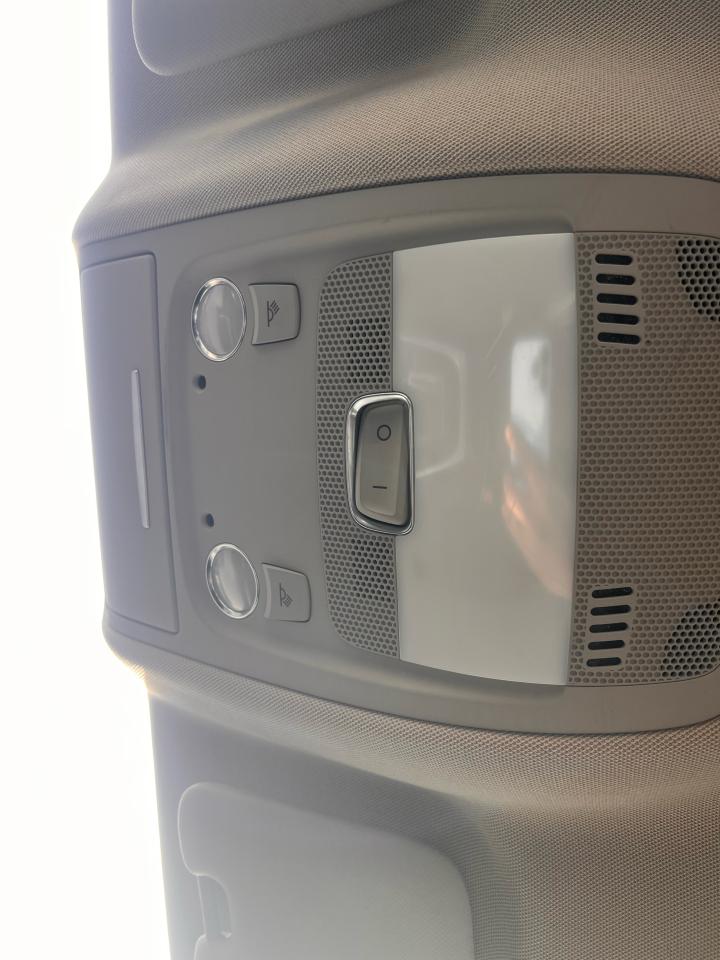 2010 Audi Q5 quattro 3.2L Photo