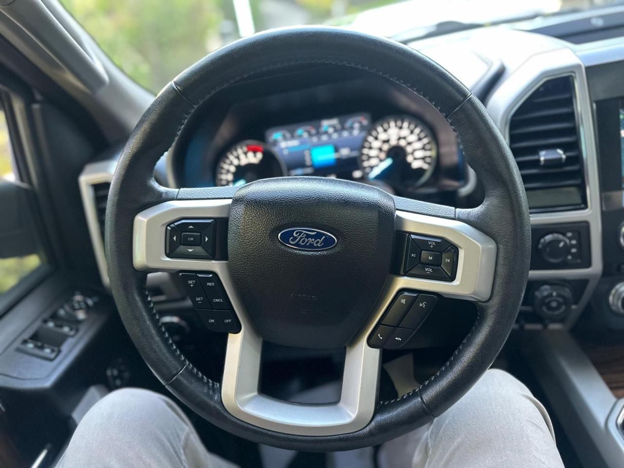 2018 Ford F-150 Lariat - Photo #12