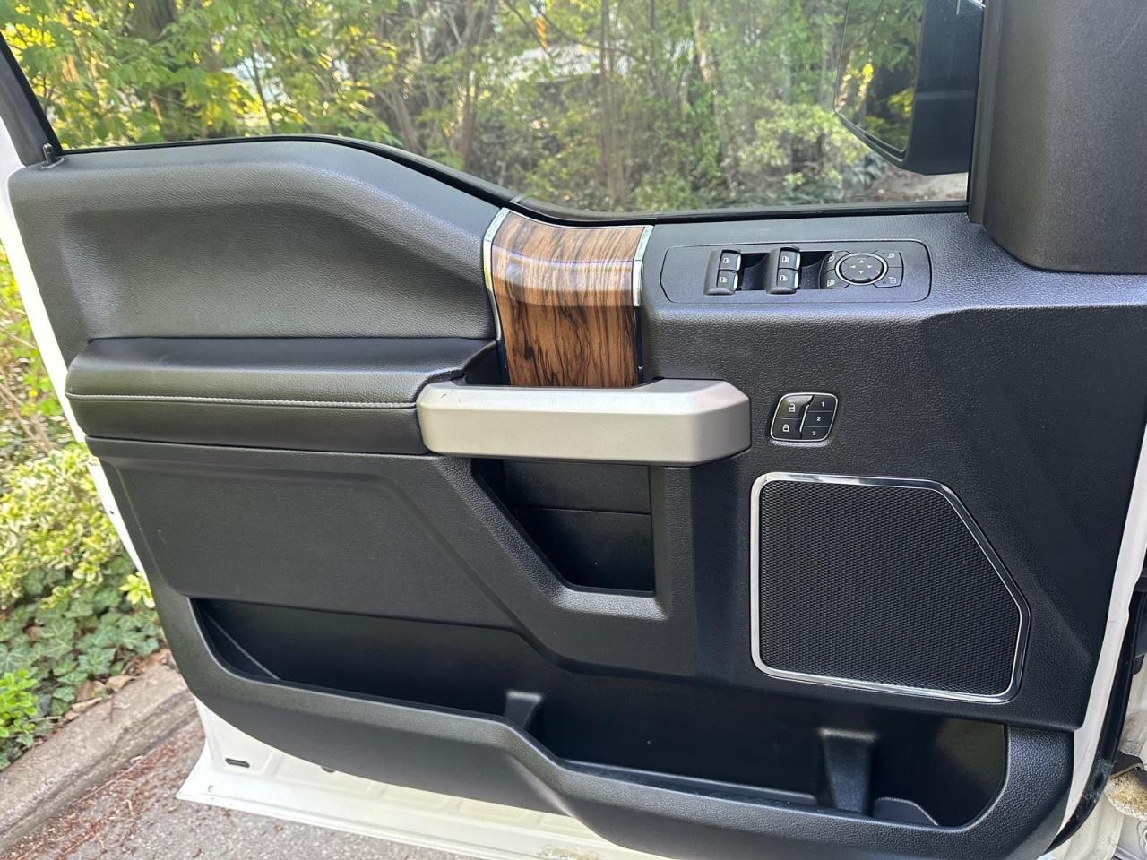 2018 Ford F-150 Lariat - Photo #16