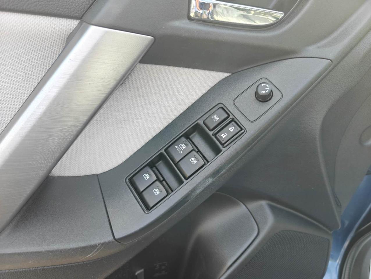2014 Subaru Forester 2.5i Touring - Photo #8