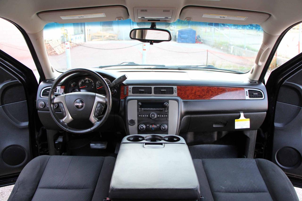 2013 GMC Yukon XL SLE - Photo #21