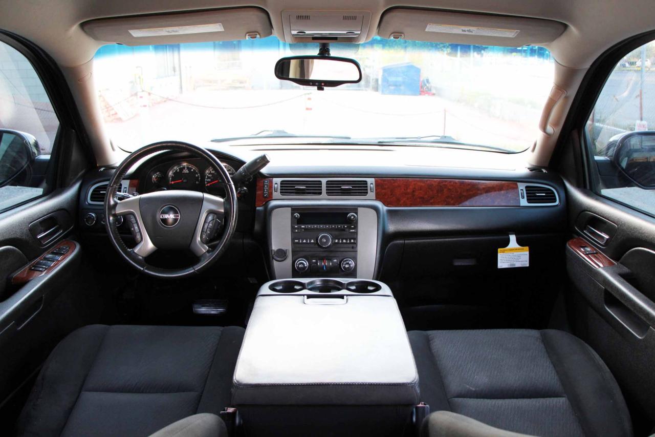 2013 GMC Yukon XL SLE - Photo #22