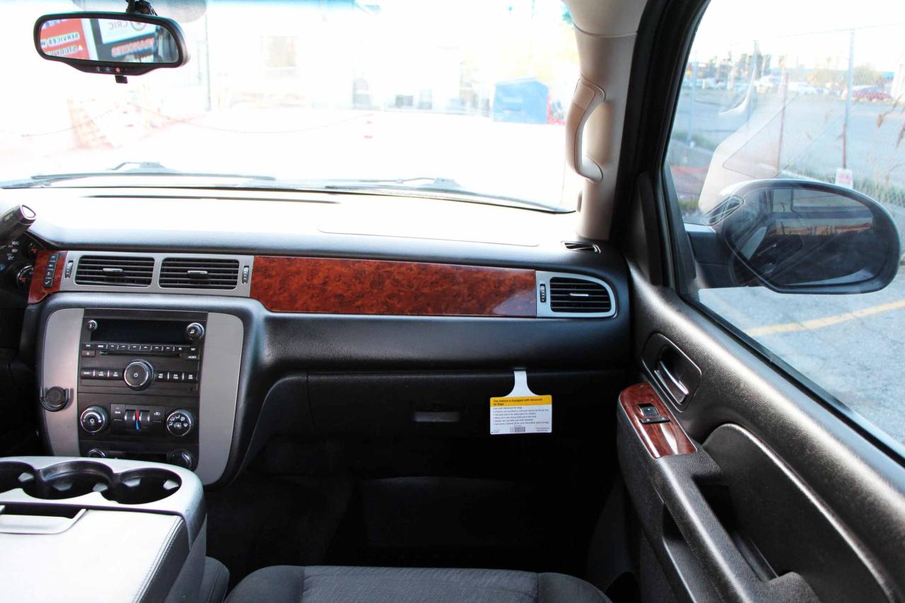 2013 GMC Yukon XL SLE - Photo #23